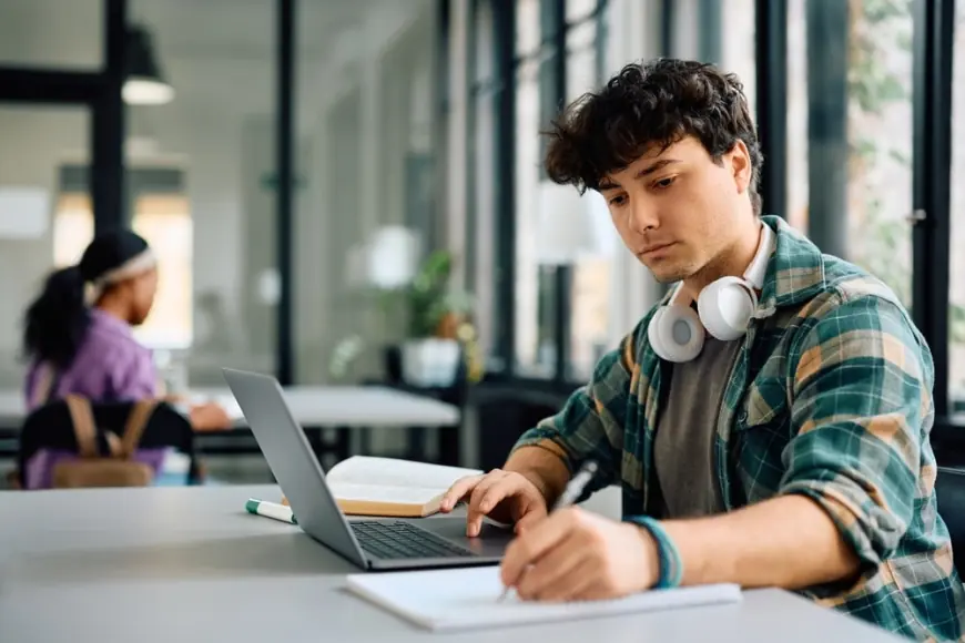 How Much Does It Cost to Study in the UK? Full Breakdown for 2025