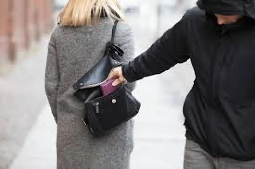 Chaos in Kayole as Man Bathes in Public With Stolen Handbag Tied to His Head