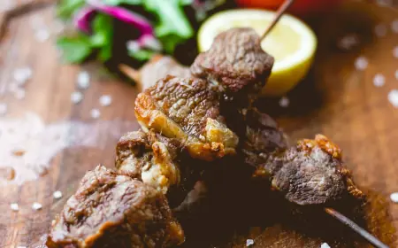 Why are Laverton and Williams Landing Becoming Lamb Souvlaki Hotspots?