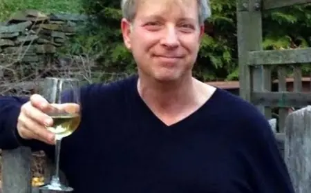 Kevin Lee Jacobs Biography – A Graceful Journey of Style and Simplicity