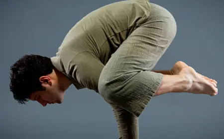 Mastering Urdhva Kukkutasana: The Upward Rooster Pose