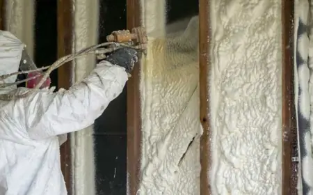 Technical Advantages of Closed-Cell Spray Foam for Structural Reinforcement