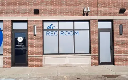 Top Benefits of Using Custom Window Graphics for Davenport Businesses