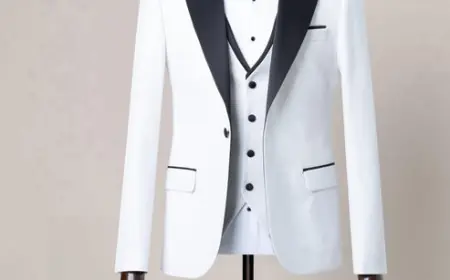 Wit pak heren – dé trend voor bruiloften