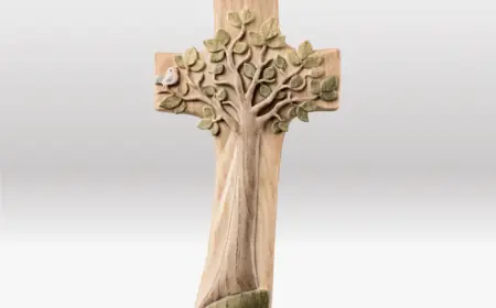 7 Beautiful Ways to Style Your Home with an Angel Made of Wood