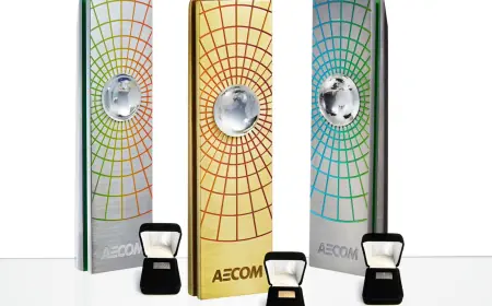 Elevate Morale with Custom Employee Recognition Strategies