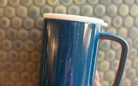 7 Best Leak-Proof Mugs for Office Use That Actually Work