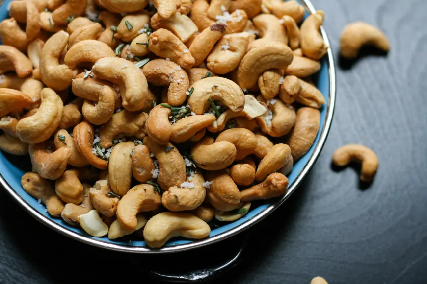 Creative Ways to Cook with Cashews at Home