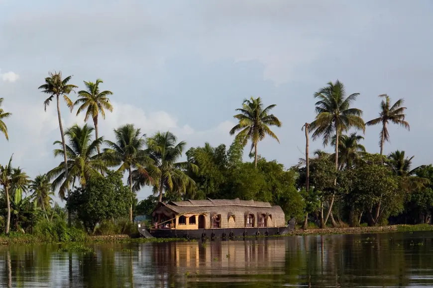 Explore the Best Kerala Family Packages for Memorable Holidays