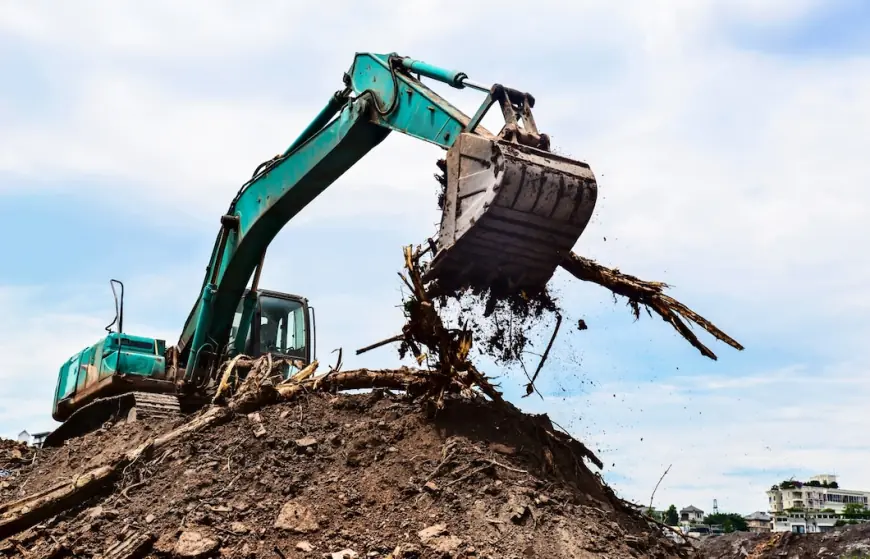 Proper Soil Test Steps Conducted By An Excavator