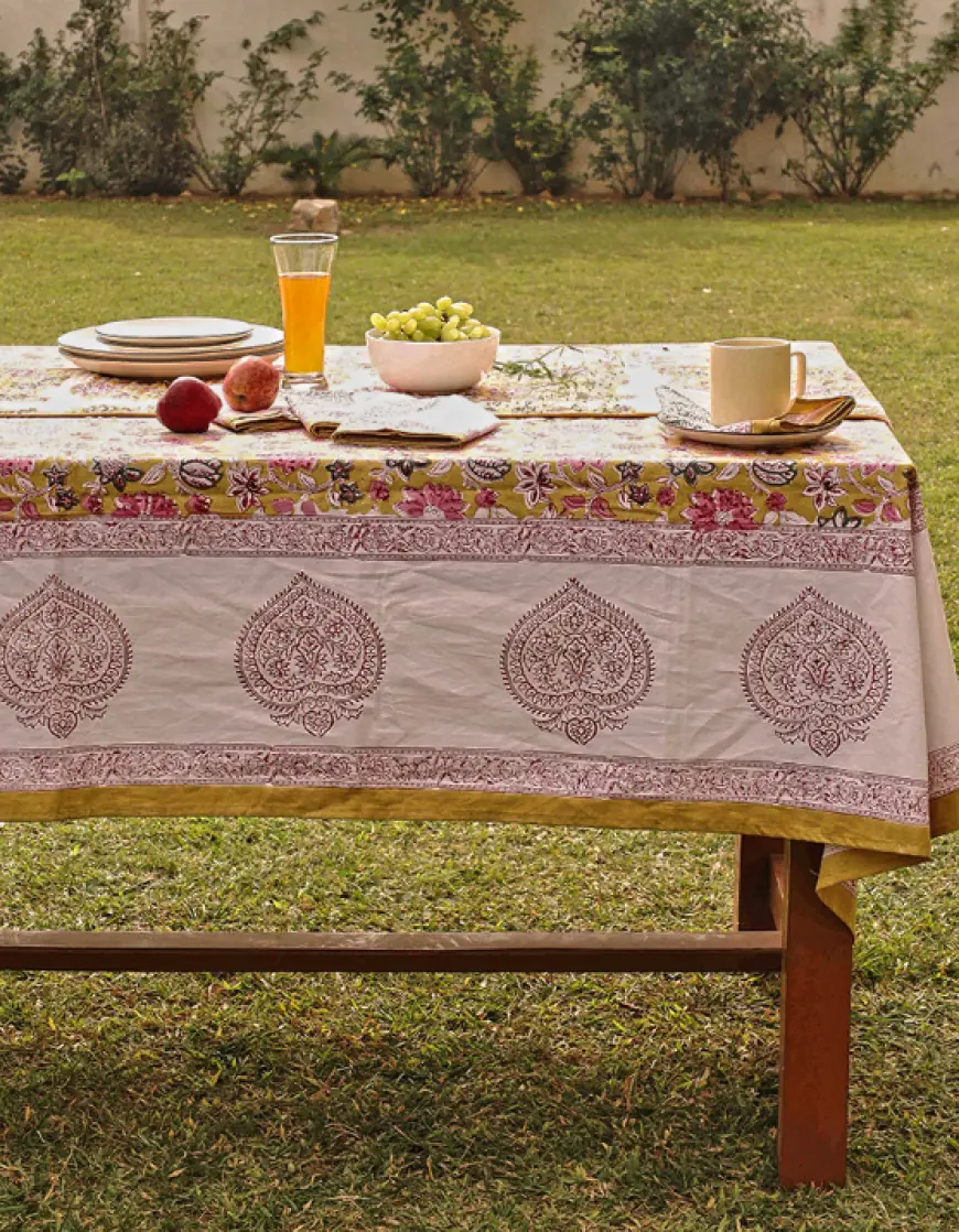 How to Choose the Right Table Linen Set for Everyday Use in 2025