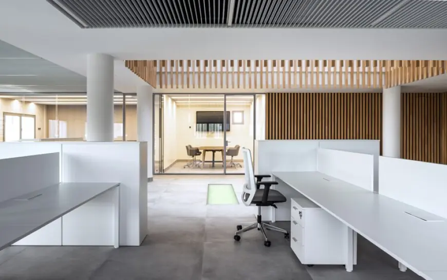 Top Office Renovation Dubai Services for Modern Workspaces