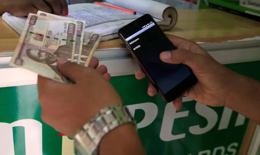 Gang Attempts to Rob M-Pesa Agent, but Phones in Loot Start Ringing Simultaneously, Alerting Crowd
