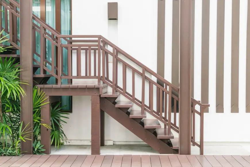 Which Is Better for Stairs: Wrought Iron Balusters or Aluminum?