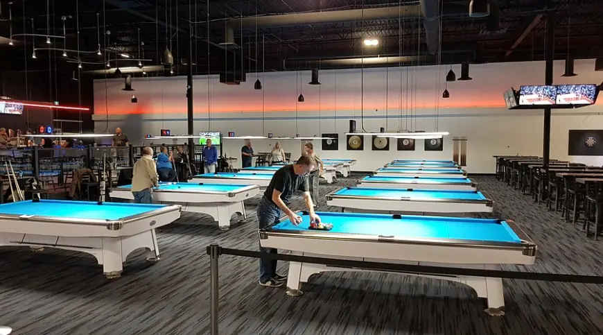 Play Baseball, Billiards, Cricket, and Ping Pong at The Long Shot – Oakville’s Top Indoor Venue