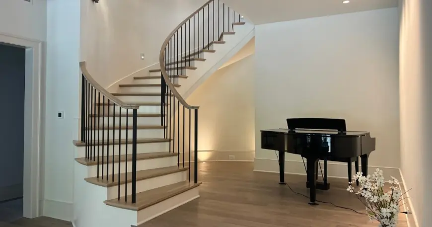 Curved Staircase Design – Uses, Advantages, and Disadvantages