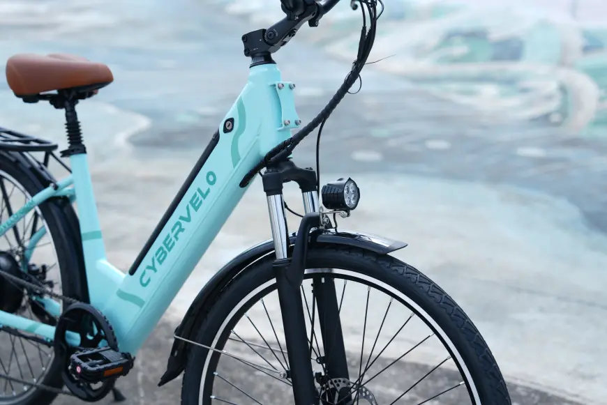 Navigating the Rules of the Road: A Global Guide to E-Bike Laws & Classifications