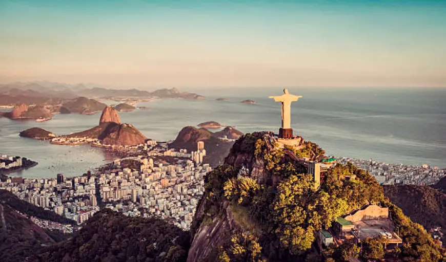 Top 10 Travel Tips for Visiting Brazil
