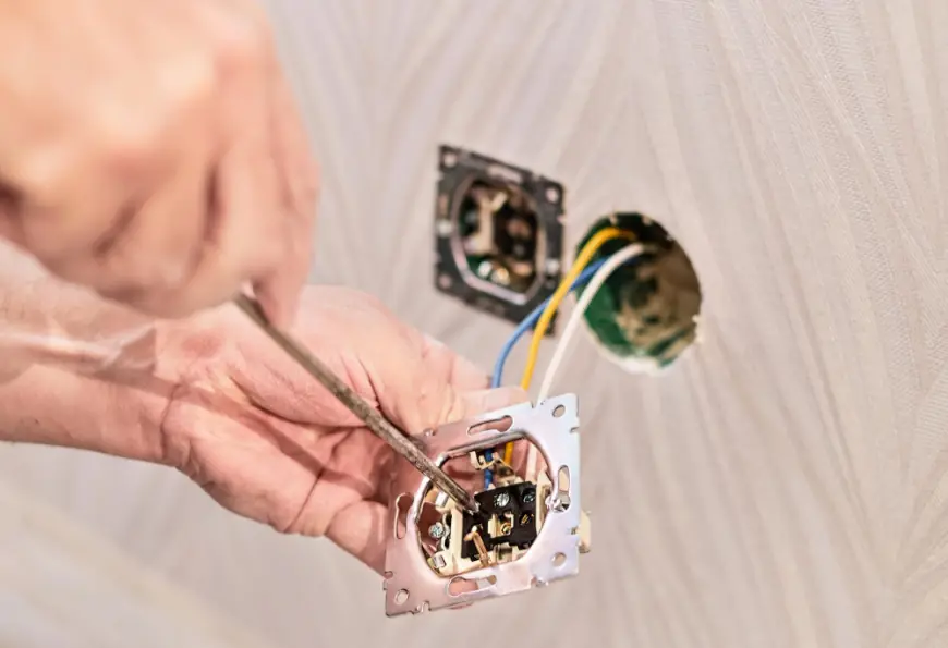 24emergency Electrician Ltd Offers Safe and Reliable Electrical Wiring for Light Switches