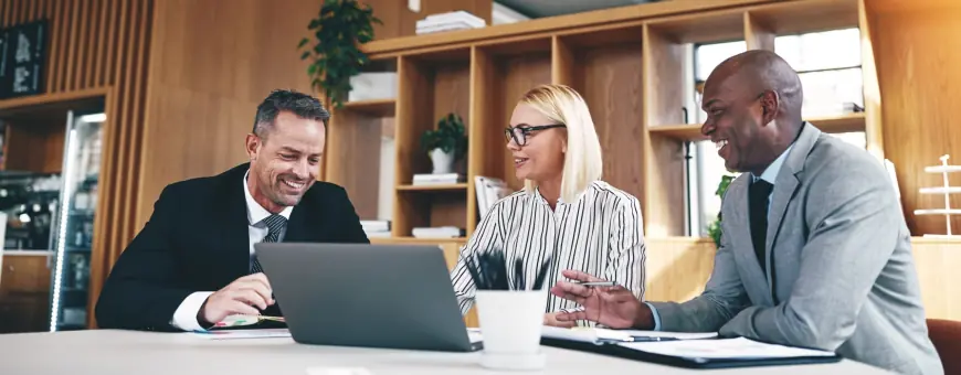 Expert Paralegal Services & Trusted Paralegal Recruitment Agency Guide