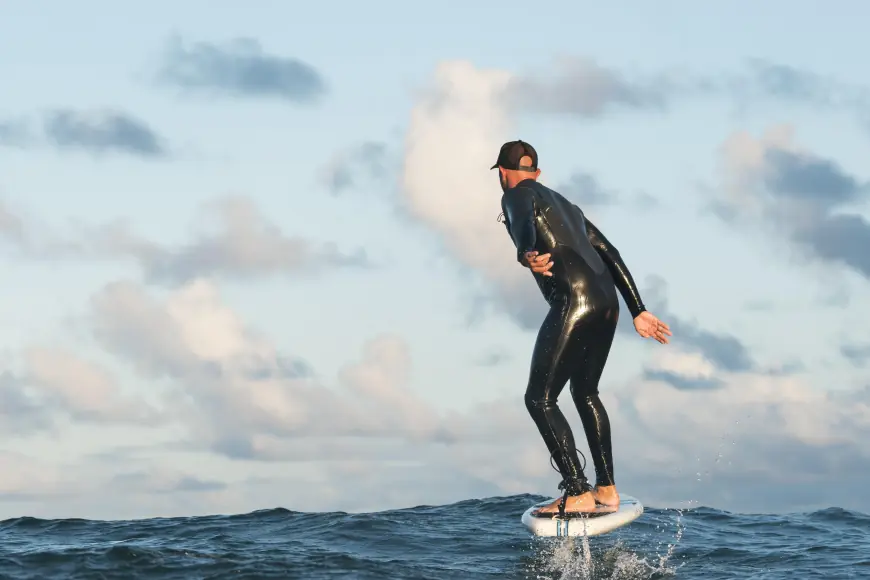 How eFoil Lessons Can Boost Your Skills and Confidence on the Water