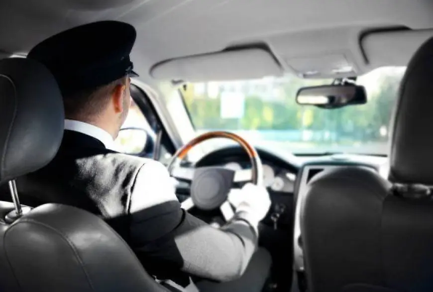Which Silver Taxi Melbourne Options Offer the Most Reliable Rides?