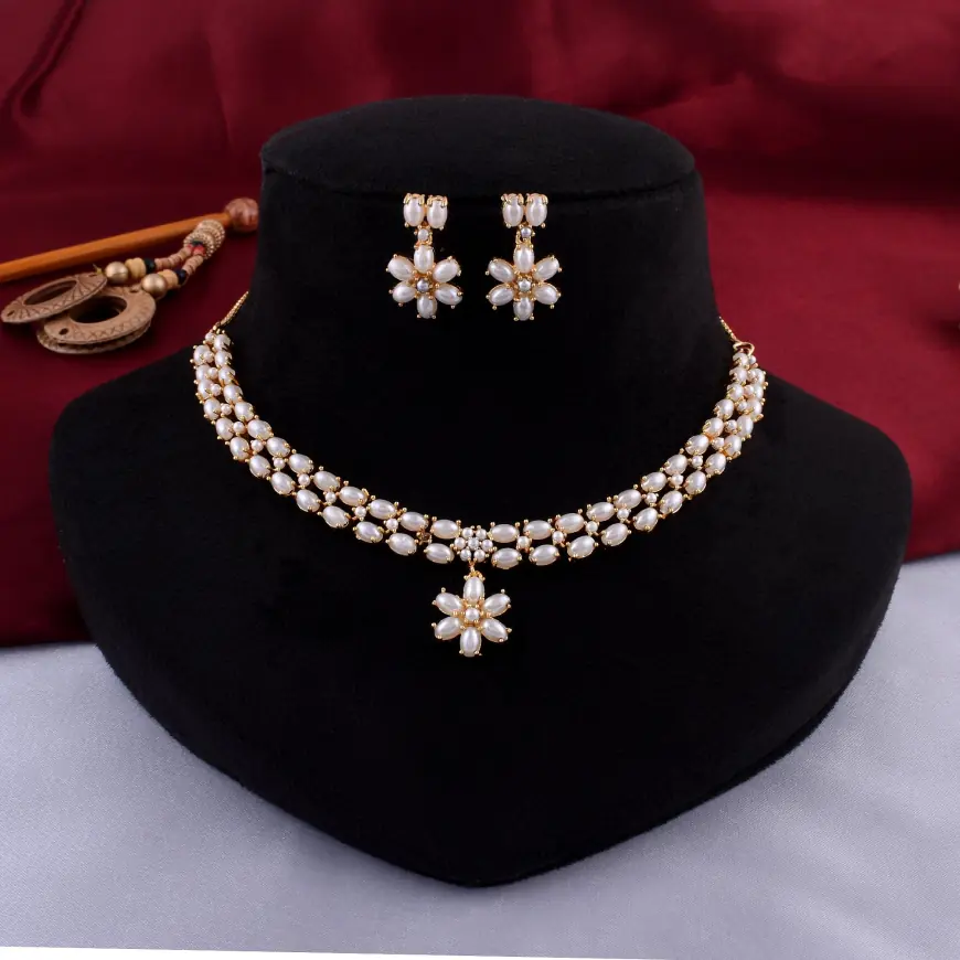 Buy Stylish Semi Precious Stone Necklace Online in India - Rebaari