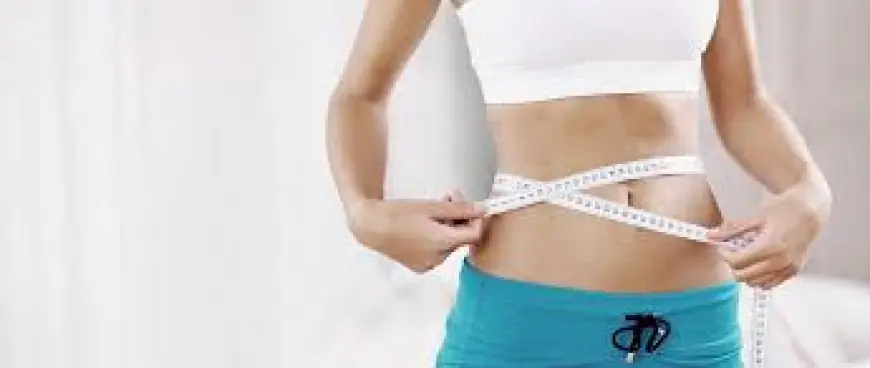 How safe is tummy tuck surgery for women over 40?