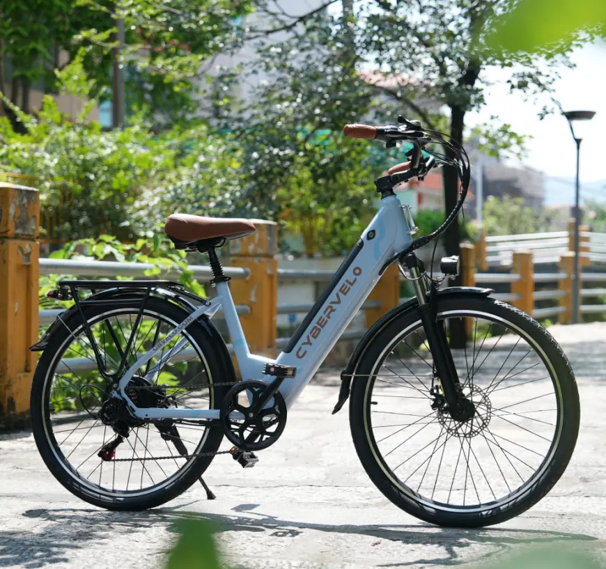 E-Bikes and Public Transit: The Ultimate Multi-Modal Commuting Combo
