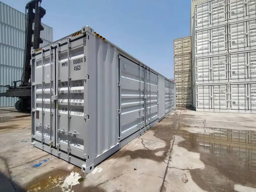 40 fuss container – Robuster Lager- und Transportcontainer mit Seitentüren
