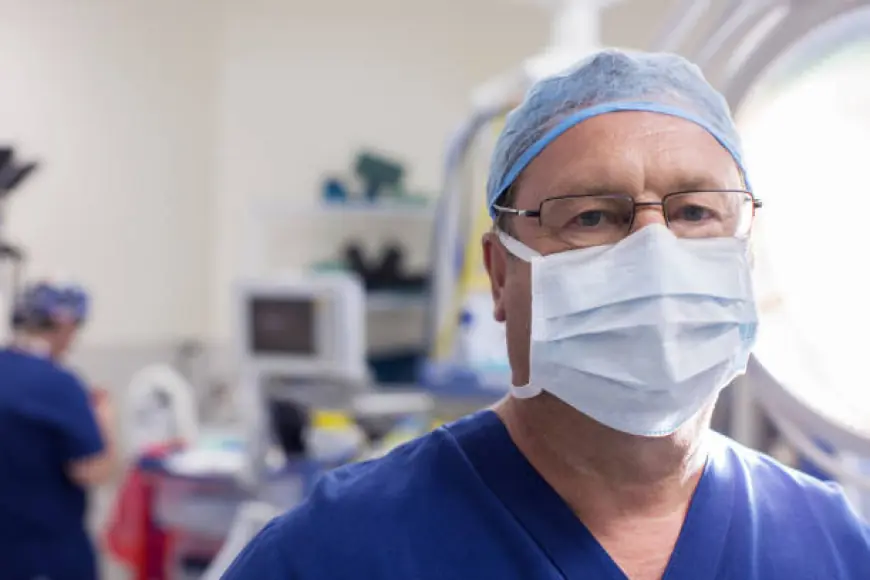 Find the Best Plastic Surgeon in Riyadh for Gynecomastia Surgery