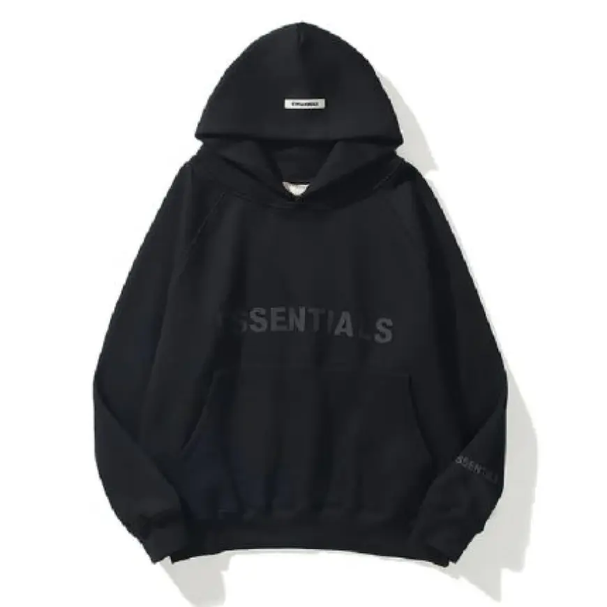 Essential Hoodie with Minimalist Design for Streetwear Enthusiasts