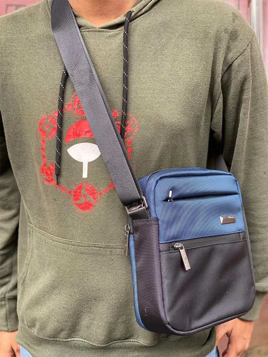 One Manufacturer, Complete Professional Line: Crossbody, Duffle & File Folder Bags in Mumbai