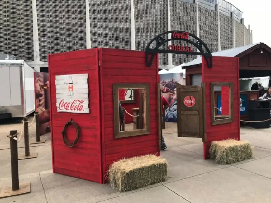 Trade Show Displays That Capture Attention with Unique Designs