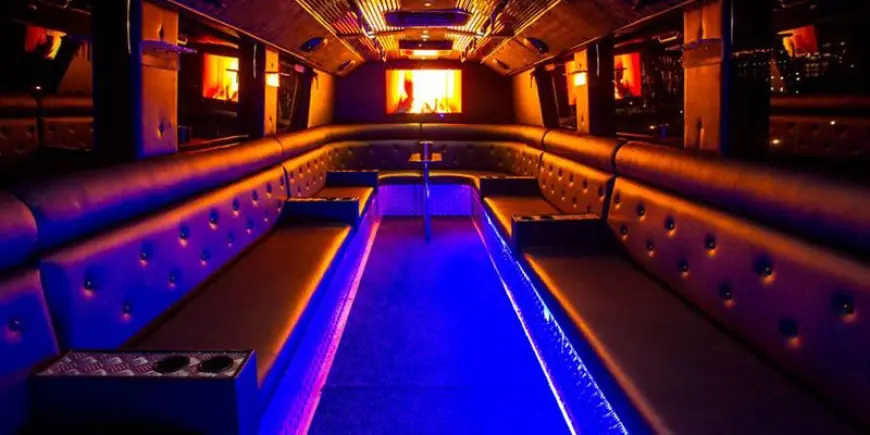 Why Party Buses Make The Perfect Prom Transport?