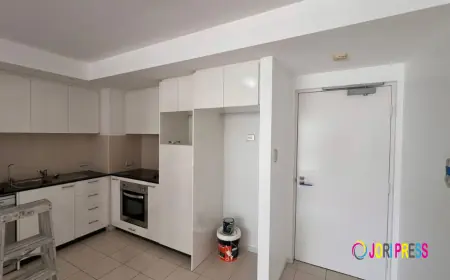 Minimalist Joinery Trends: Why Handleless Cabinets Are Taking Over Perth Homes