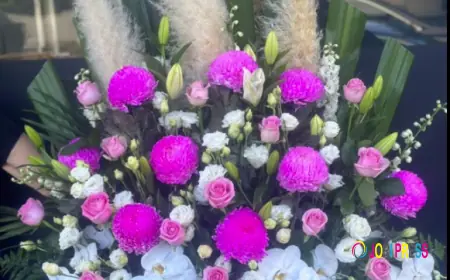 Celebrate the Season with Stunning Christmas Floral Arrangements