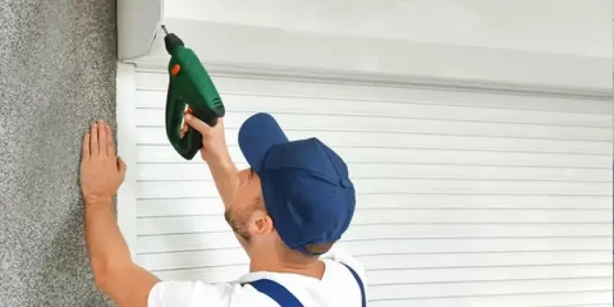 How to Use Boiling Water to Fix Garage Door Dents in Cincinnati (Does It Work?)