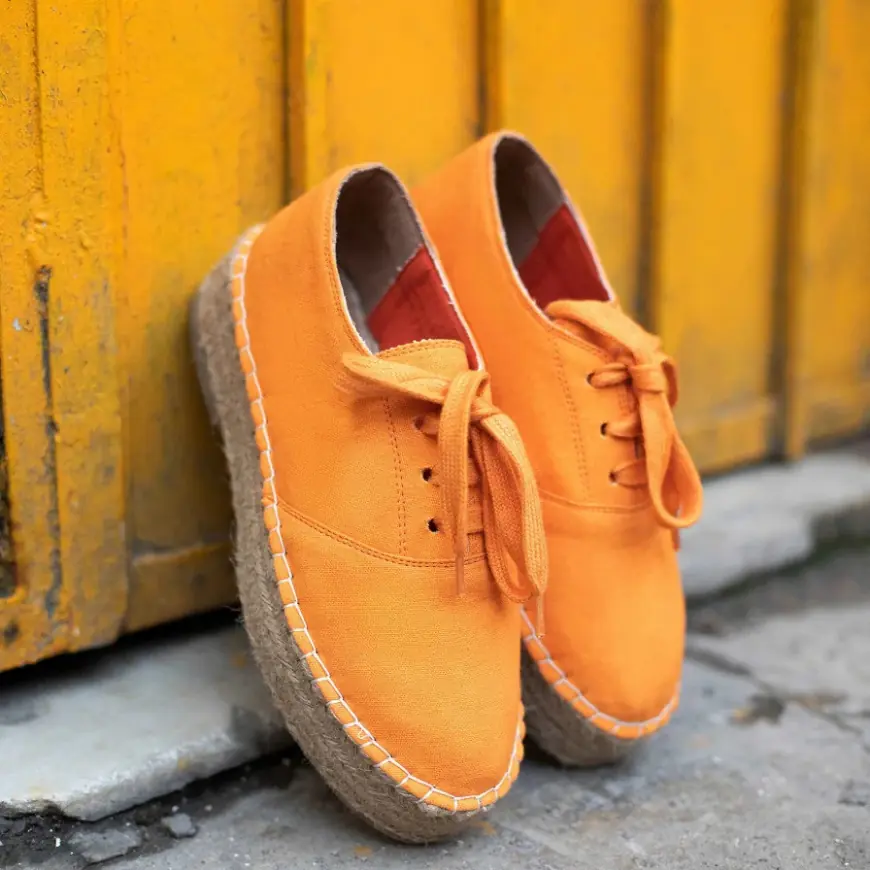 Stay Stylish and Pain-Free with These Comfortable Travel Shoes