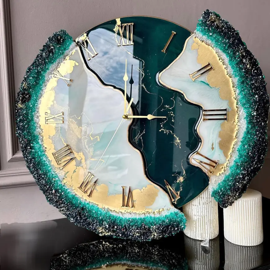 Buy Resin Art Design Forest Green Feather Luxury Resin Wall Clock