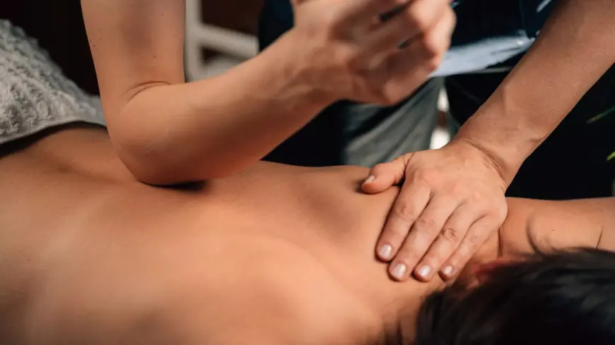 Hot Stone Massage vs. Relaxation Massage: Which One Is Right for You?