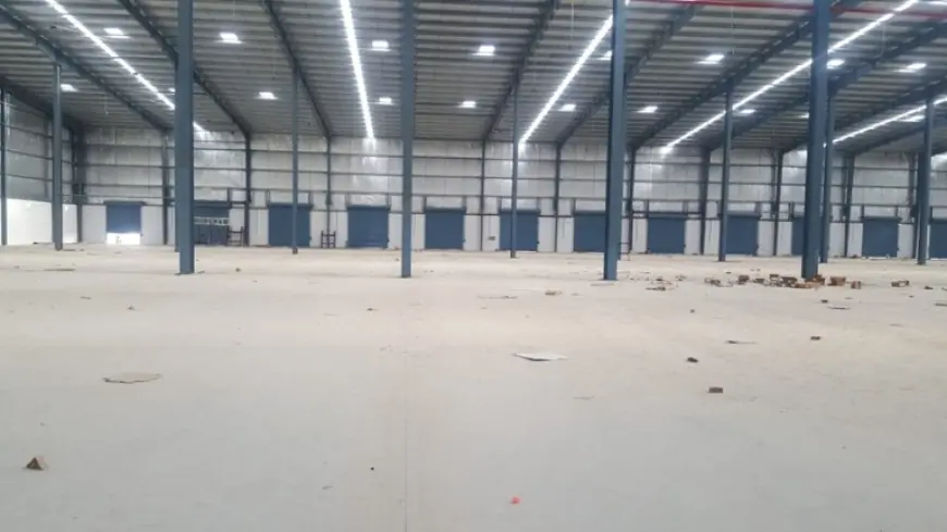 Prakash Real Estate’s Guide to Finding an Industrial Shed for Rent in Gujarat