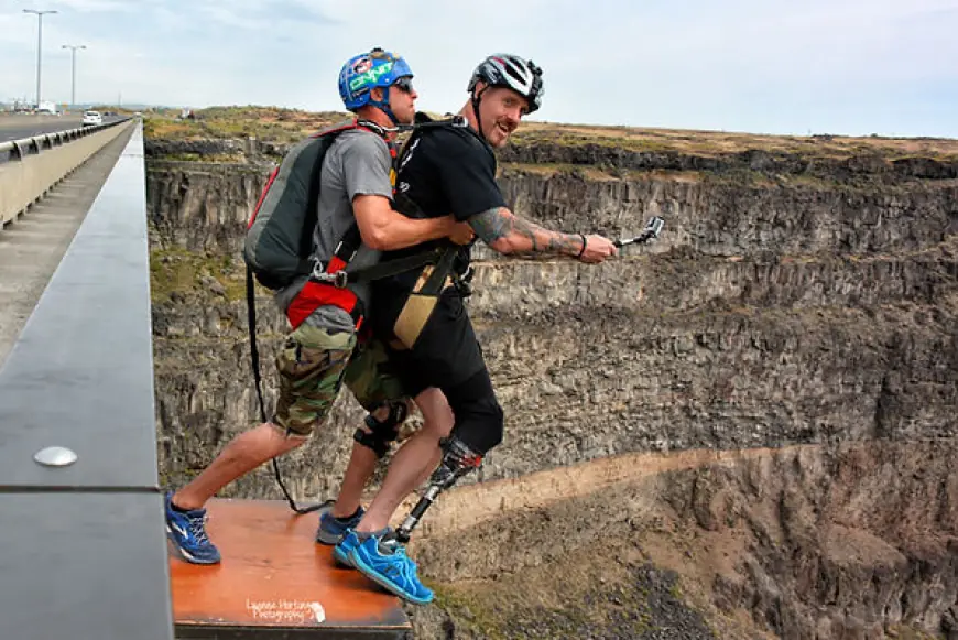 Experience Safe and Trusted Perrine Bridge BASE Jumping in Idaho