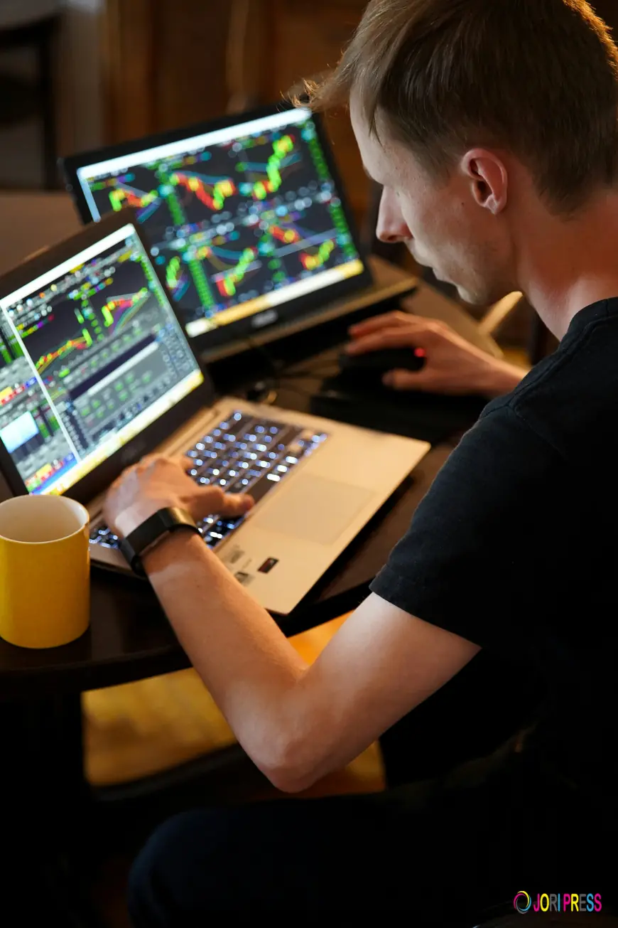 Advance Your Career with a Stock Trading Institute in India