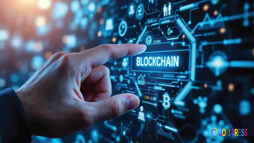 Micro-Credentials in Blockchain for Academic Credentials Aligning Education