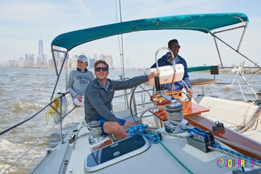 7 Must-Do Activities on Your Hamptons Sailing Charter