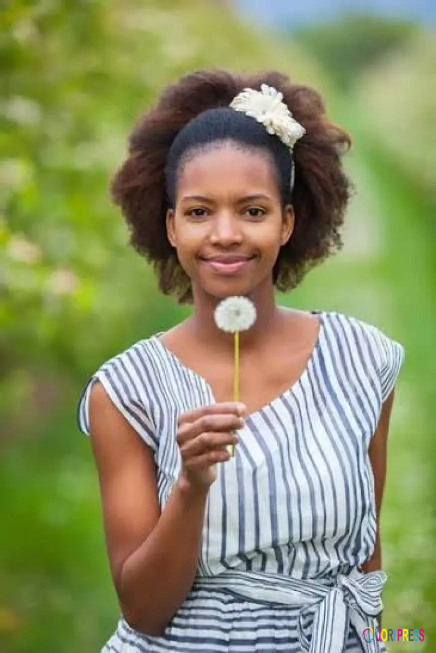 A Woman From Malindi Finds Herself in the Spotlight as Men Compete for Her Beauty