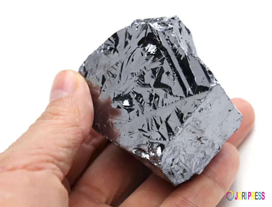 Guide to Building a Solar-Grade Silicon Manufacturing Plant