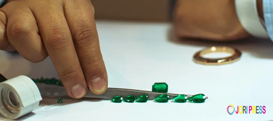 Could Emeralds Be Your Lucky Charm? Fashion Gurus Reveal All