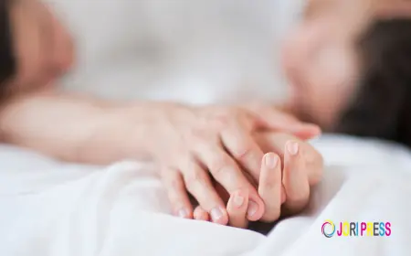 Best Gigolo & Male Escort Platform in Gwalior – Yoooo.App vs DateaGigolo.com